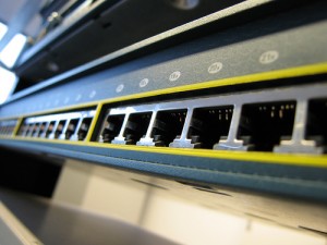 Каждый раз, когда Cisco выпускает новый образ IOS для своего сетевого коммутатора (или маршрутизатора), рекомендуется обновить его