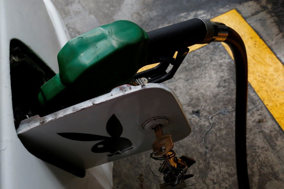 Средняя розничная цена бензина А-95 достигла 31,91 гривны / литр, а дизельного топлива - 29,77 гривны / литр